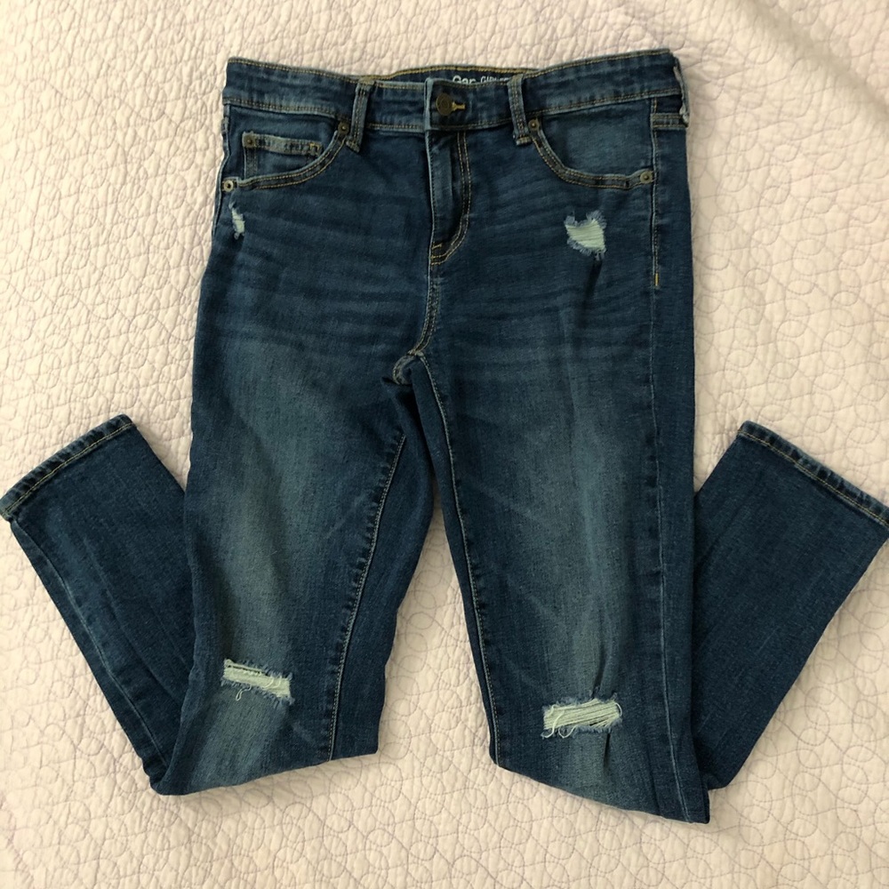 JEAN-GAP MID RISE DESTRUCTED GIRLFRIEND MID INDIGO